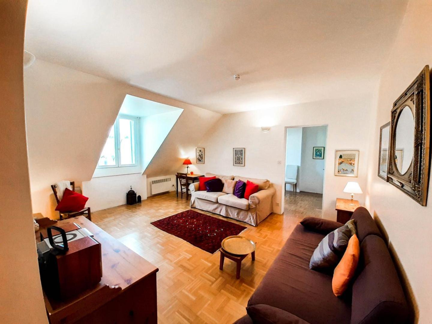 Spacious T2 Apt In City Center. อองบวส ภายนอก รูปภาพ