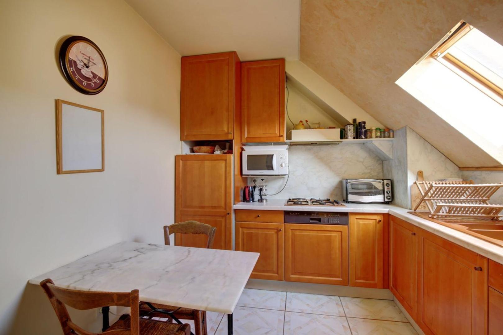 Spacious T2 Apt In City Center. อองบวส ภายนอก รูปภาพ